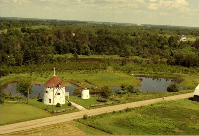 BANQ : moulin à vent sur la Bécancour. Cote : 06M_P690S1_D90-125_134